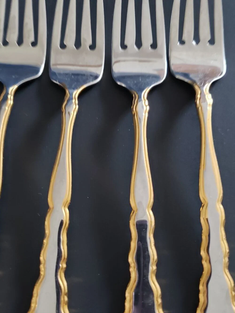 Oneida GOLDEN ROYAL CHIPPENDALE Community Stainless Salad Fork 6 3/4